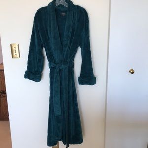 Emerald Green Plush Robe Size Small